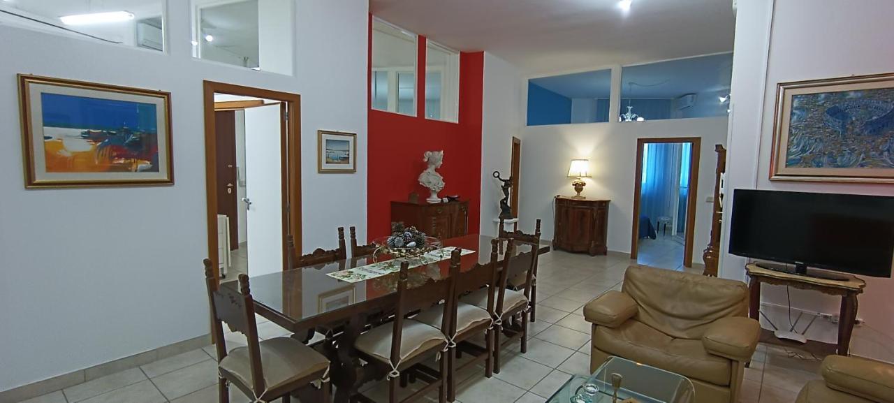 Amanda'S Apartment Taranto Exterior foto