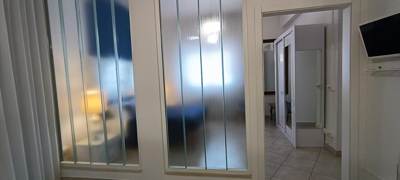 Amanda'S Apartment Taranto Exterior foto
